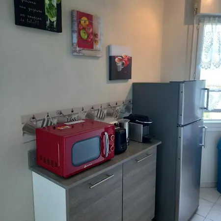 Les Deux Chateaux Avec Piscine, Climatisation Et Wi-fi Lejlighed *