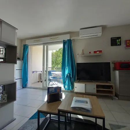 Les Deux Chateaux Avec Piscine, Climatisation Et Wi-fi Lejlighed *